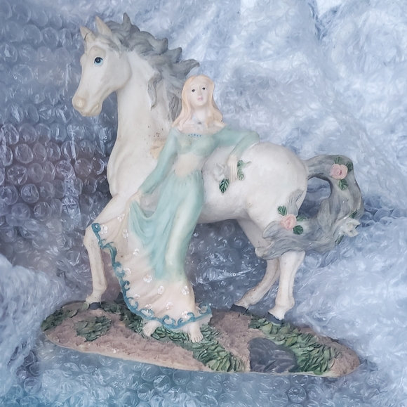 Vintage magical unicorn w/ lady - Picture 3 of 3